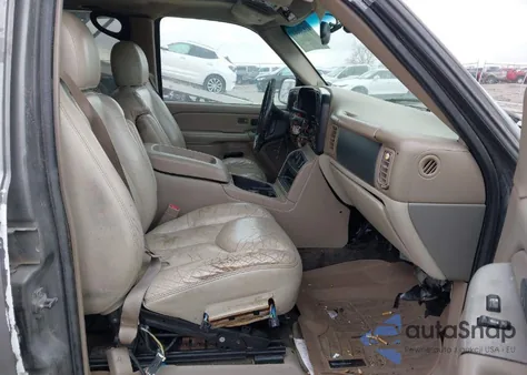 2000 Chevrolet Tahoe All New Lt из США, поврежденный, VIN 1GNEK13T7YJ167979